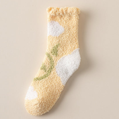 珊瑚绒秋冬袜子女加绒加厚卡通小熊中筒袜保暖舒适居家睡眠地板袜
