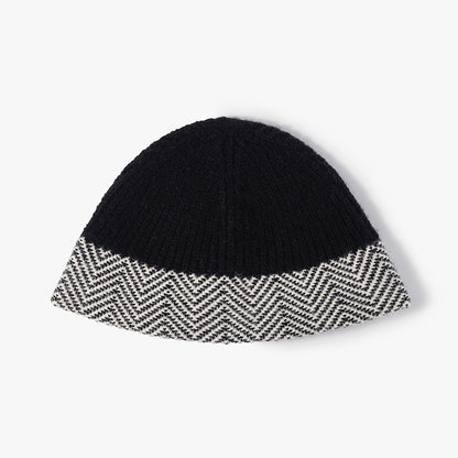 Black herringbone cuff textured knit beanie product view