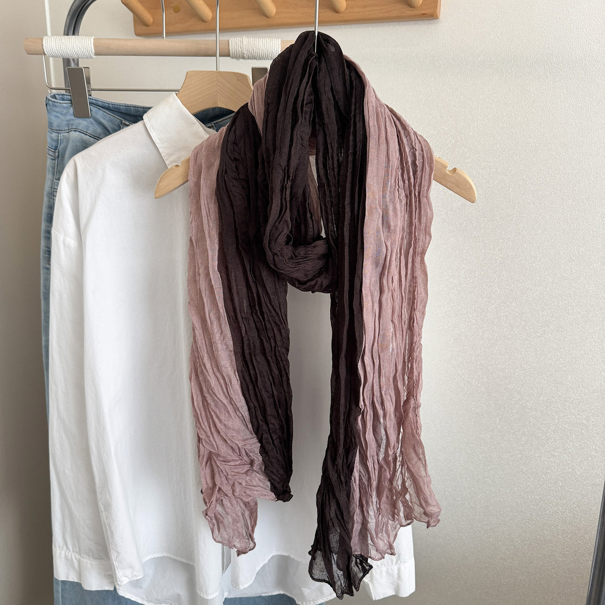 Product image for Scarvii - Color Block Long Scarf Scarf (Pink / Brown)