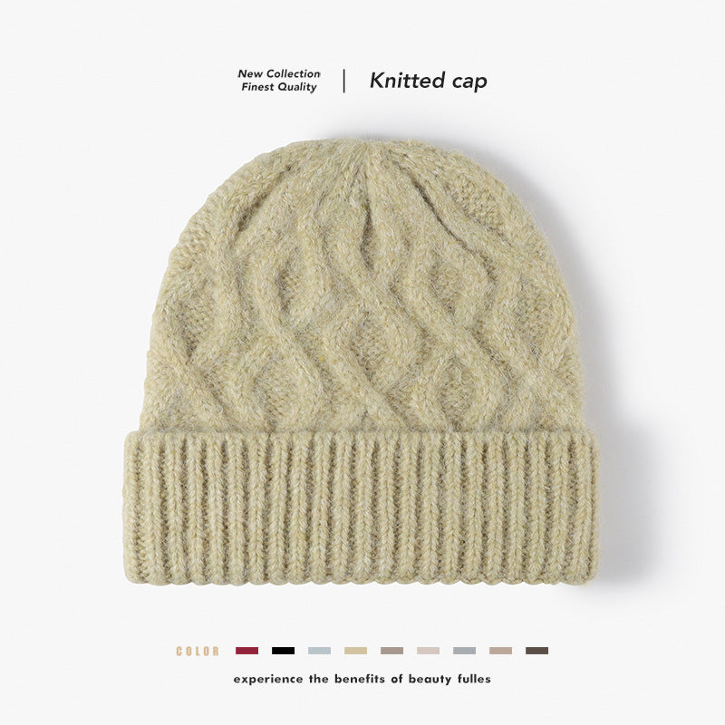 Red cable-knit cuffed beanie product view