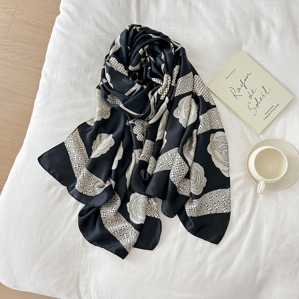 Scarvii - Blooming Magnolia Garden Scarf