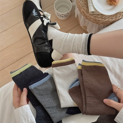 秋款日系双口袜子女撞色细条纹中筒袜子女软糯百搭松口月子袜诸暨