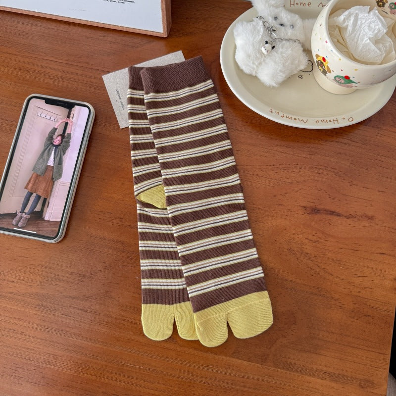 Product image for Rufia - Rabbit Motifs Five-Toe Knee-High Socks (Stripe)