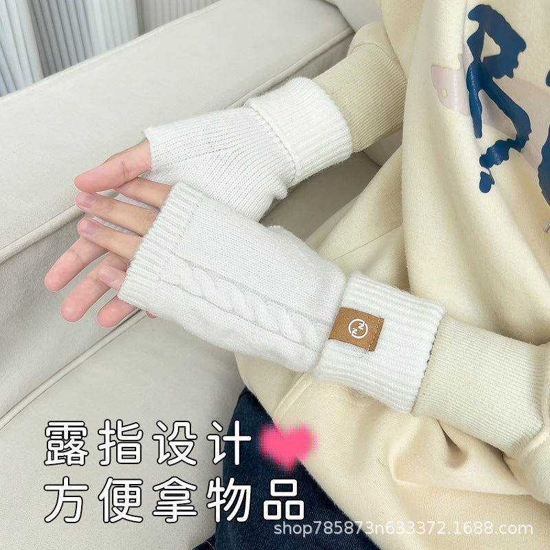 Gloving - Cable Knit Fingerless Gloves