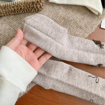 袜子女秋冬季刺绣蝴蝶结羊毛女袜月子保暖纯色百搭无骨中筒堆堆袜