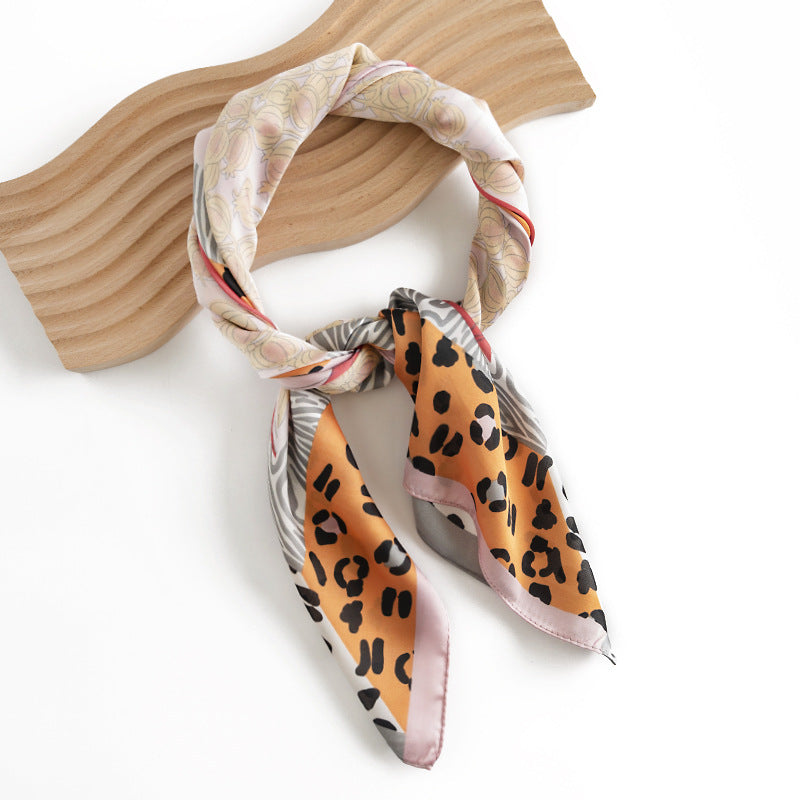 Scarvii - Leopard Print Scarf