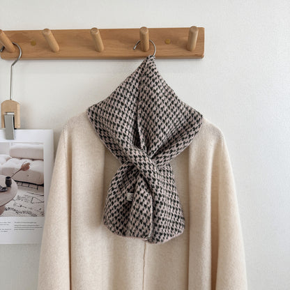Product image for Scarvii - Fuzzy Textured Surface Narrow Scarf (Dusty Pink)