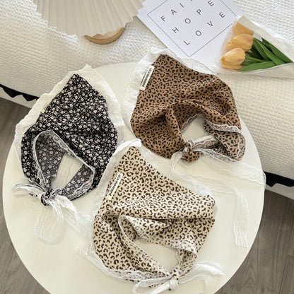 Scarvii - Farmhouse Romantic Floral Headscarf
