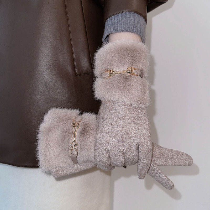 Scarvii - Classic Faux Fur Accent Gloves