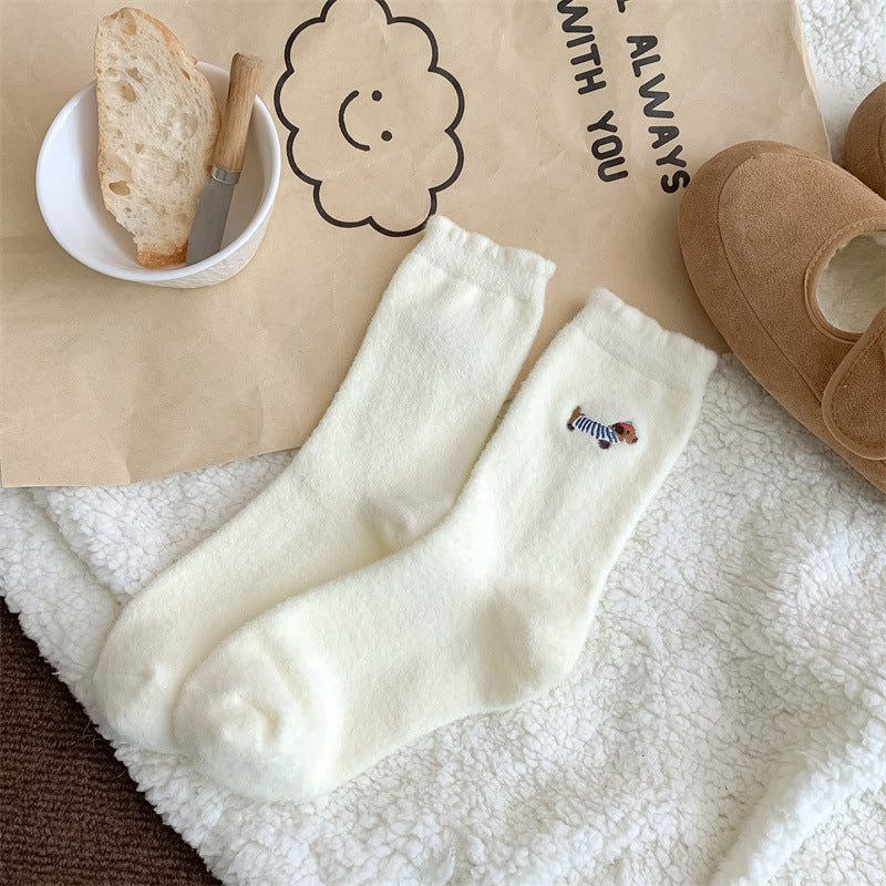 远润家秋冬加厚保暖澳绒袜子女毛茸茸可爱刺绣中筒袜堆堆袜