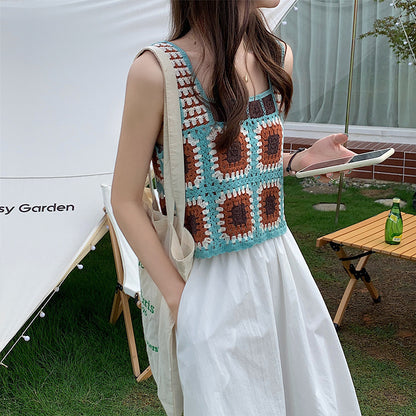 Close-up of Crosa Bohemian mesh crochet tank top fabric and pattern