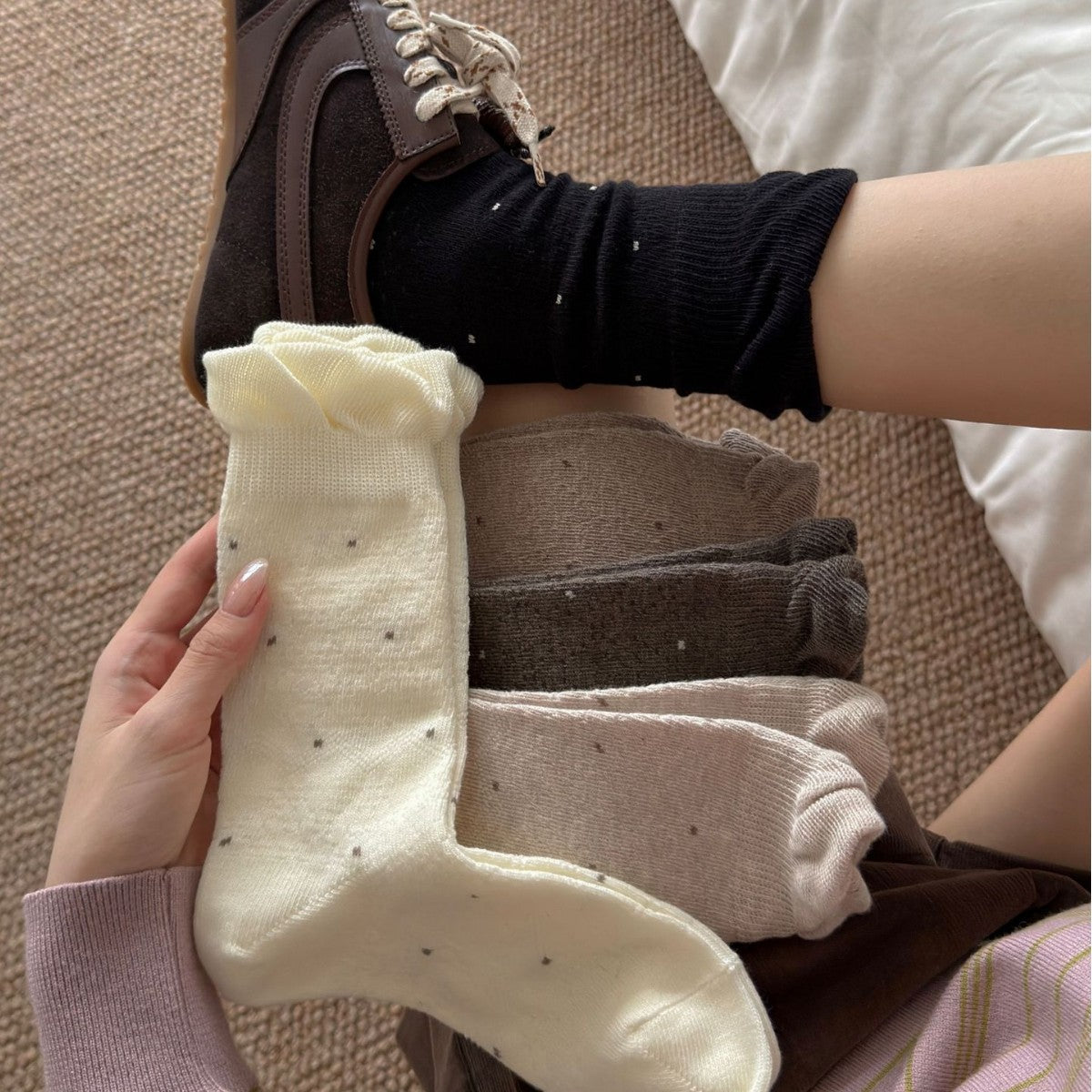 袜子女薄款中筒袜秋冬花边可爱堆堆袜袜子女款波点韩版棉袜