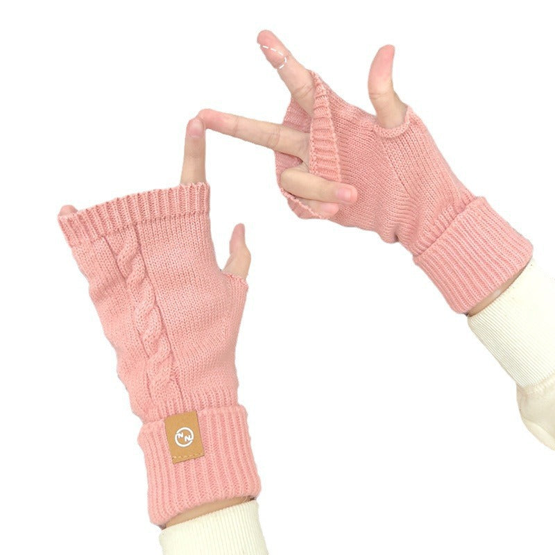 Gloving - Cable Knit Fingerless Gloves