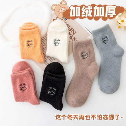 貂绒袜女中筒袜 加厚可爱ins网红小熊刺绣女冬季水貂毛睡眠长袜