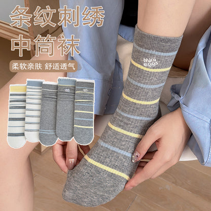 女士条纹中筒袜可爱刺绣无骨堆堆袜春秋棉袜舒适亲肤休闲百搭款