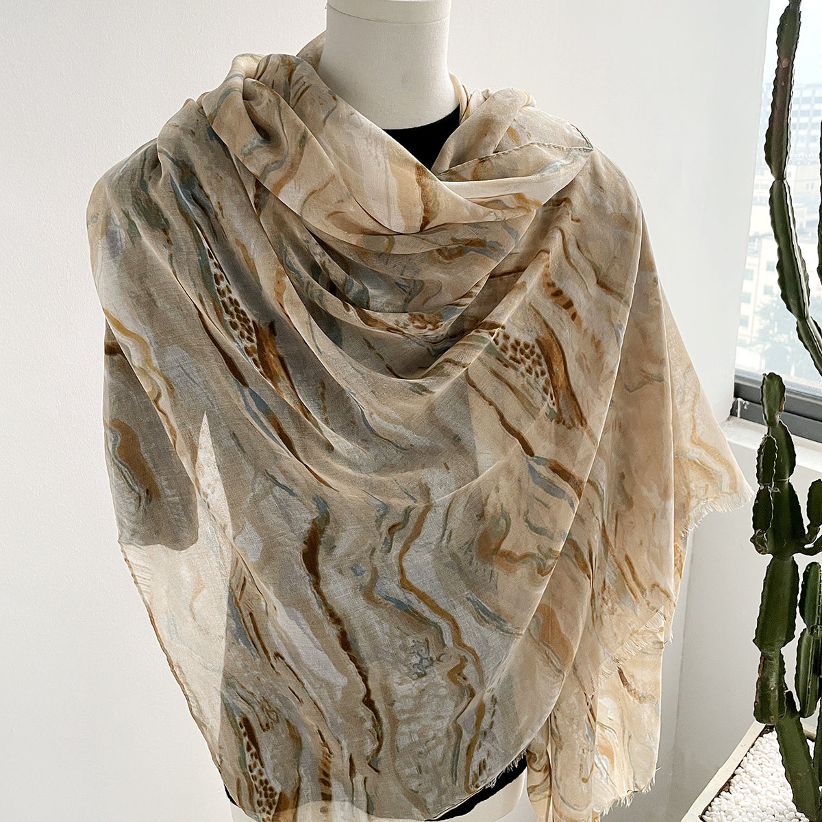 Scarvii - Abstract Marbled Fringed-Edge Scarf