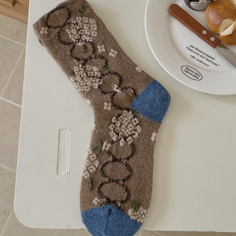 Product image for Rufia - All-Season Unisex Fuzzy Mid-Length Socks (Brown)