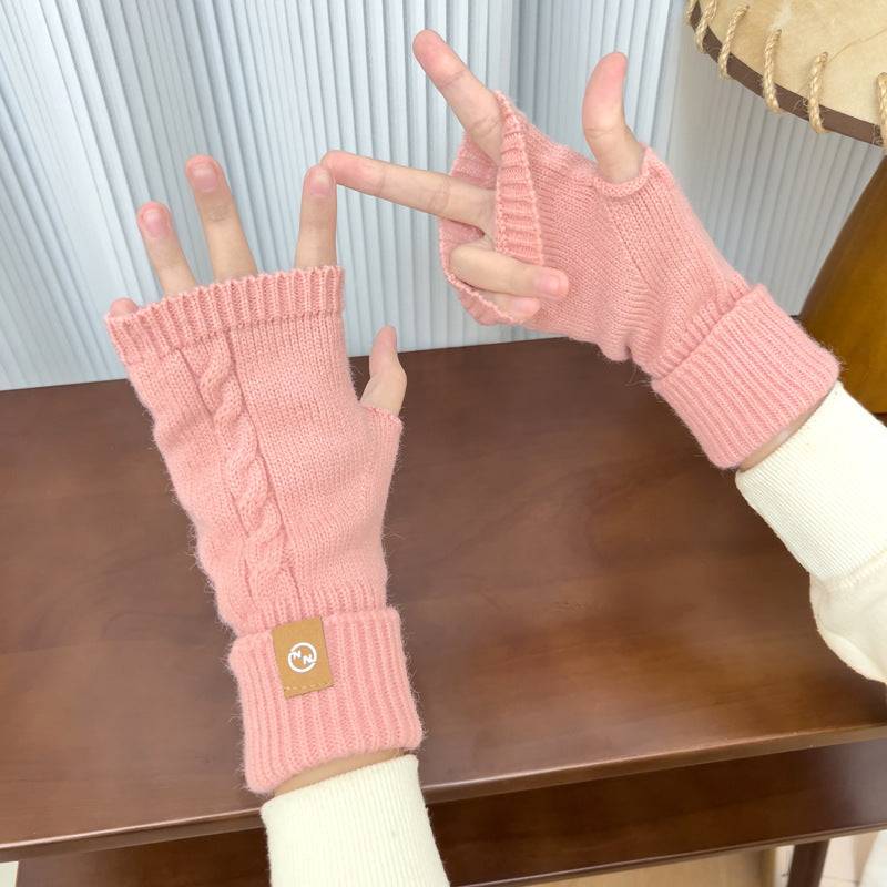 Gloving - Cable Knit Fingerless Gloves