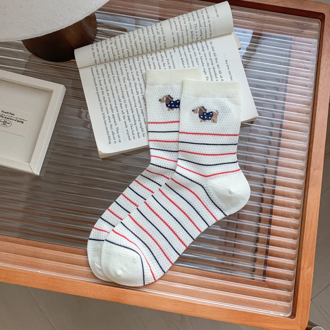 Rufia - Puppy Stripe Pattern All-Season Crew Socks
