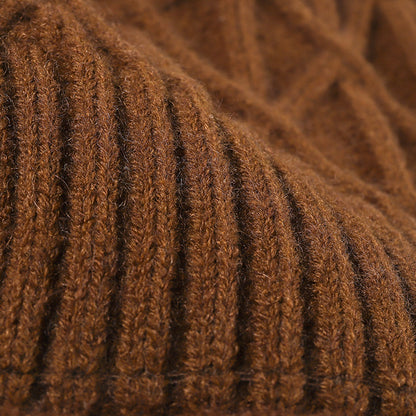 Red chevron textured cuffed knit beanie detail