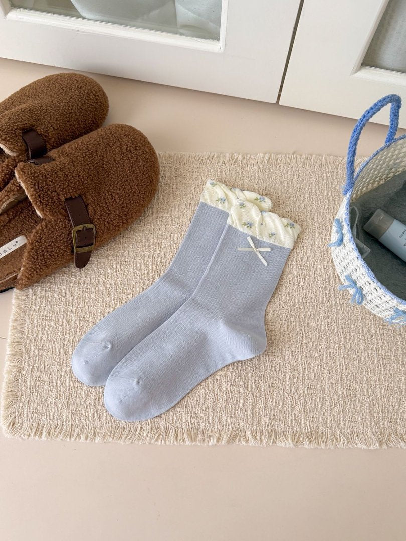 Product image for Rufia - Ruffled-Edge Casual Crew Socks (Bow)