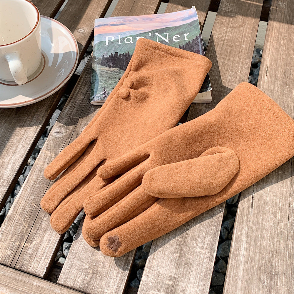 Product image for Gloving - Fuzzy Texture Pleated-Cuff Button-Detail Gloves (Caramel)