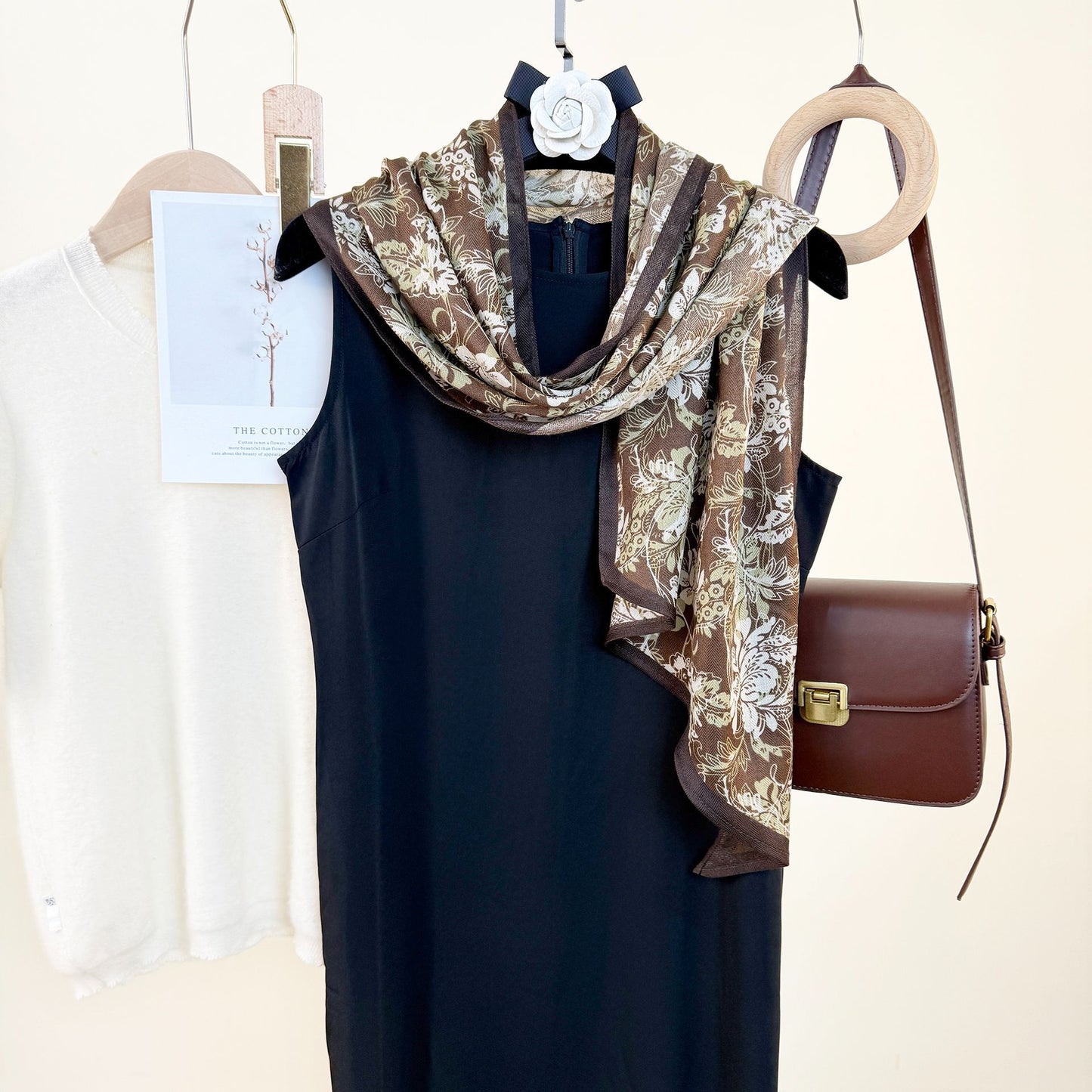 Scarvii - Brown Boho Floral Print Scarf