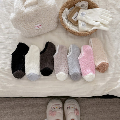 珊瑚绒袜女日系甜美可爱毛球地板睡眠袜糖果色加厚保暖月子短袜