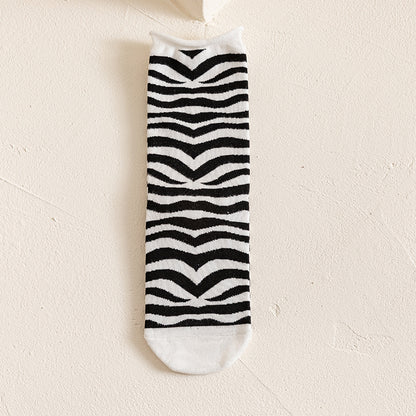 Rufia - Hip-Hop Classic Black and White Cow Print Striped Socks