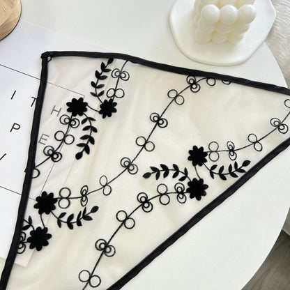 Scarvii - Lace Headband with Black Trim