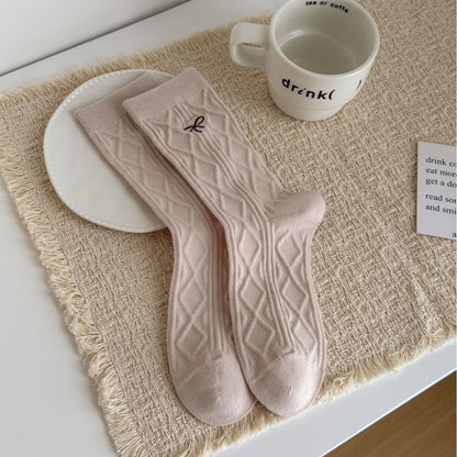 袜子日系麻花暗纹咖色条纹秋冬袜子加厚针织保暖女袜中筒袜子批发