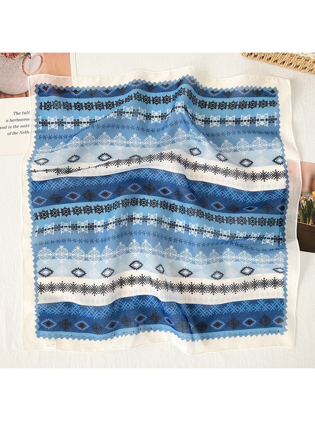 Scarvii - Geometric Print Decorative Square Scarf