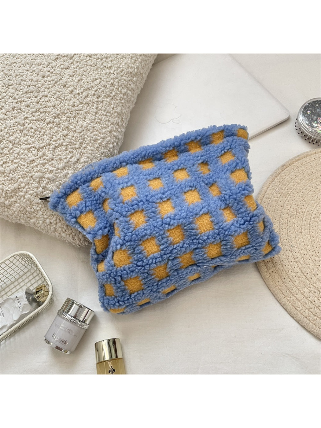 Cosbai - Plush Grid Makeup Bag
