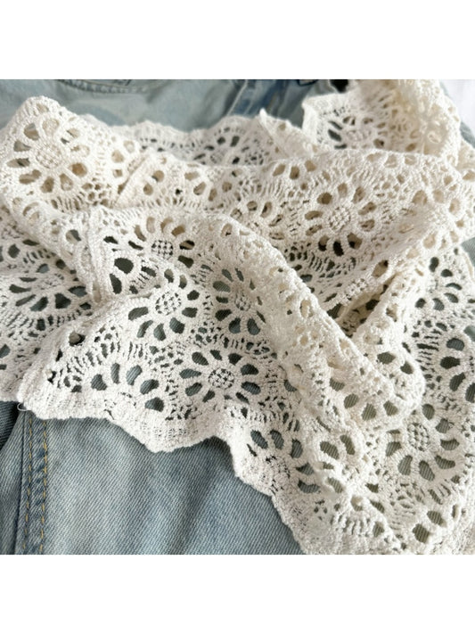 Scarvii - Openwork Floral Triangle Scarf