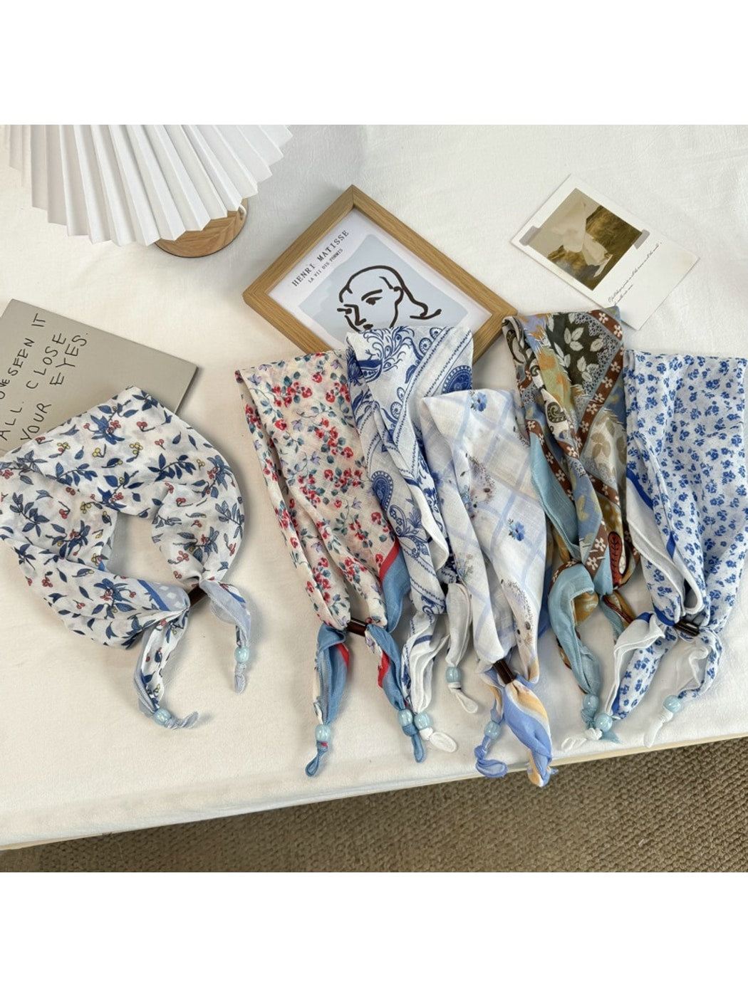 Scarvii - Floral Print Triangle Scarf