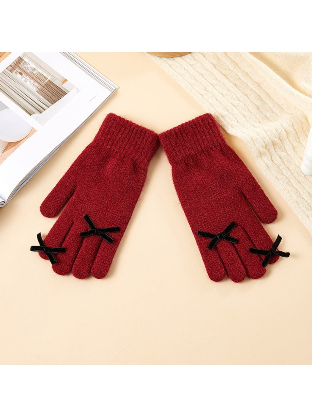Gloving – Solid Color Gloves with Bow Accent