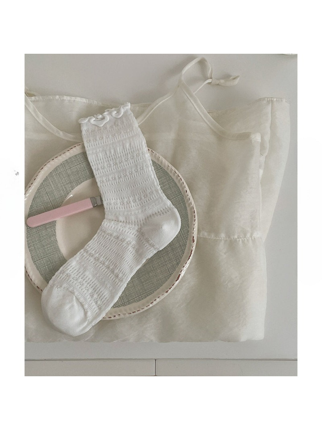 Rufia - Ruffle Textured Knit Crew Socks product image 3