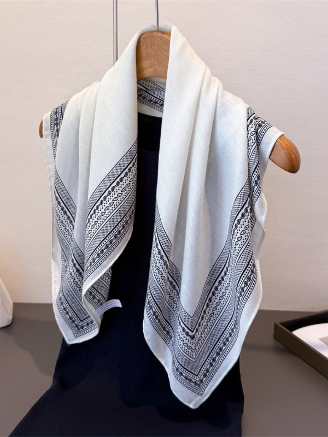 Scarvii - Minimalist Geometric Print Square Scarf – Simple & Elegant