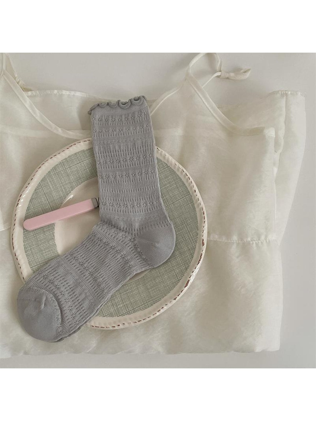 Rufia - Ruffle Trim Hollow-Out Crew Socks