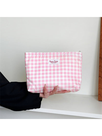 Cosbai Classic Check Toiletry Bag product image