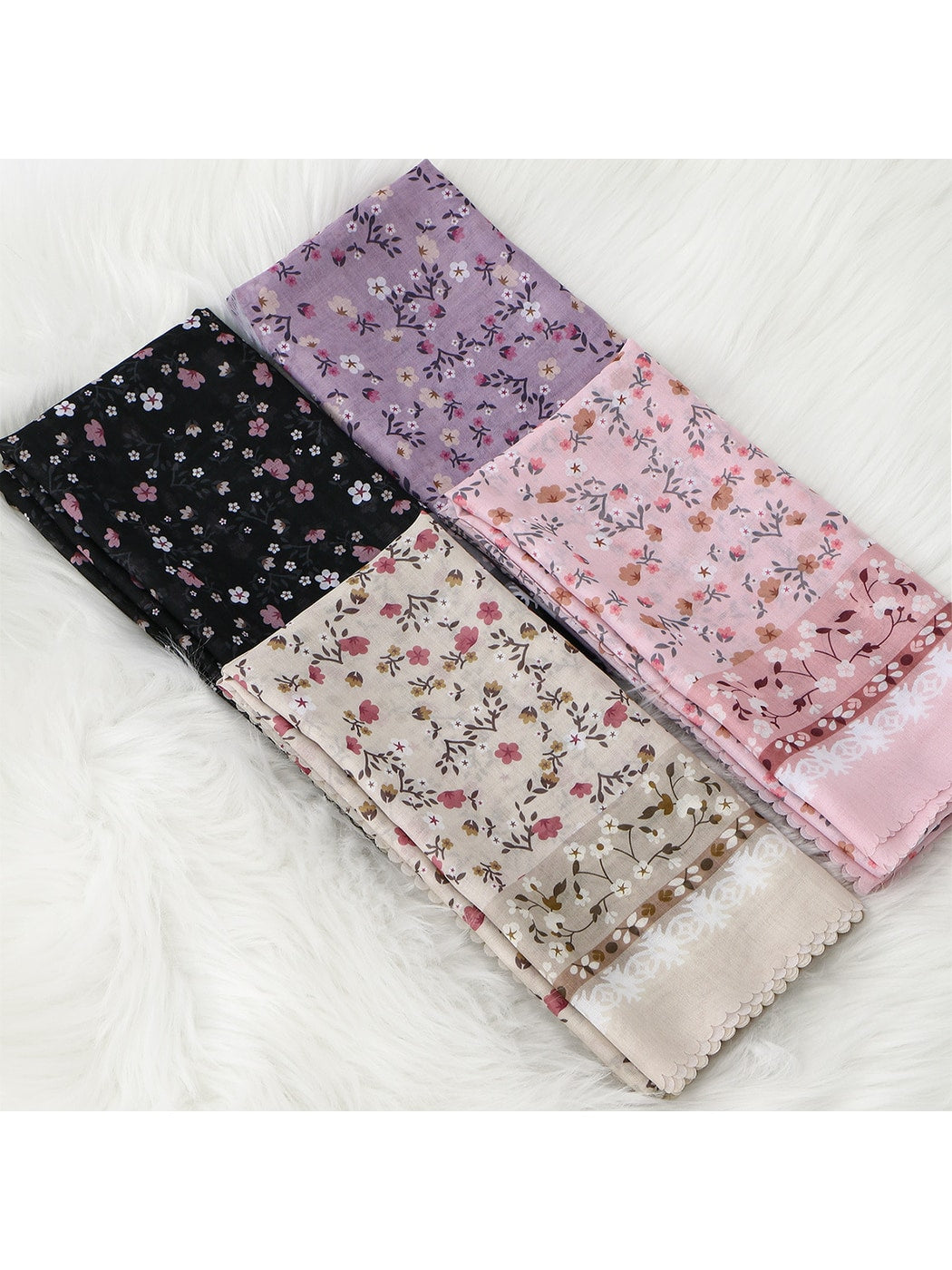 Scarvii - Vintage Border Print Square Scarf