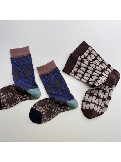 Rufia – Embossed Floral Geometric Mid-Calf Socks