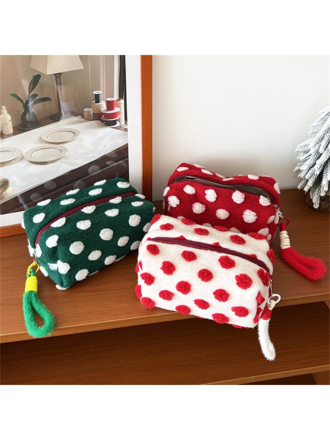 Cosbai – Polka Dot Handbag for Cosmetics