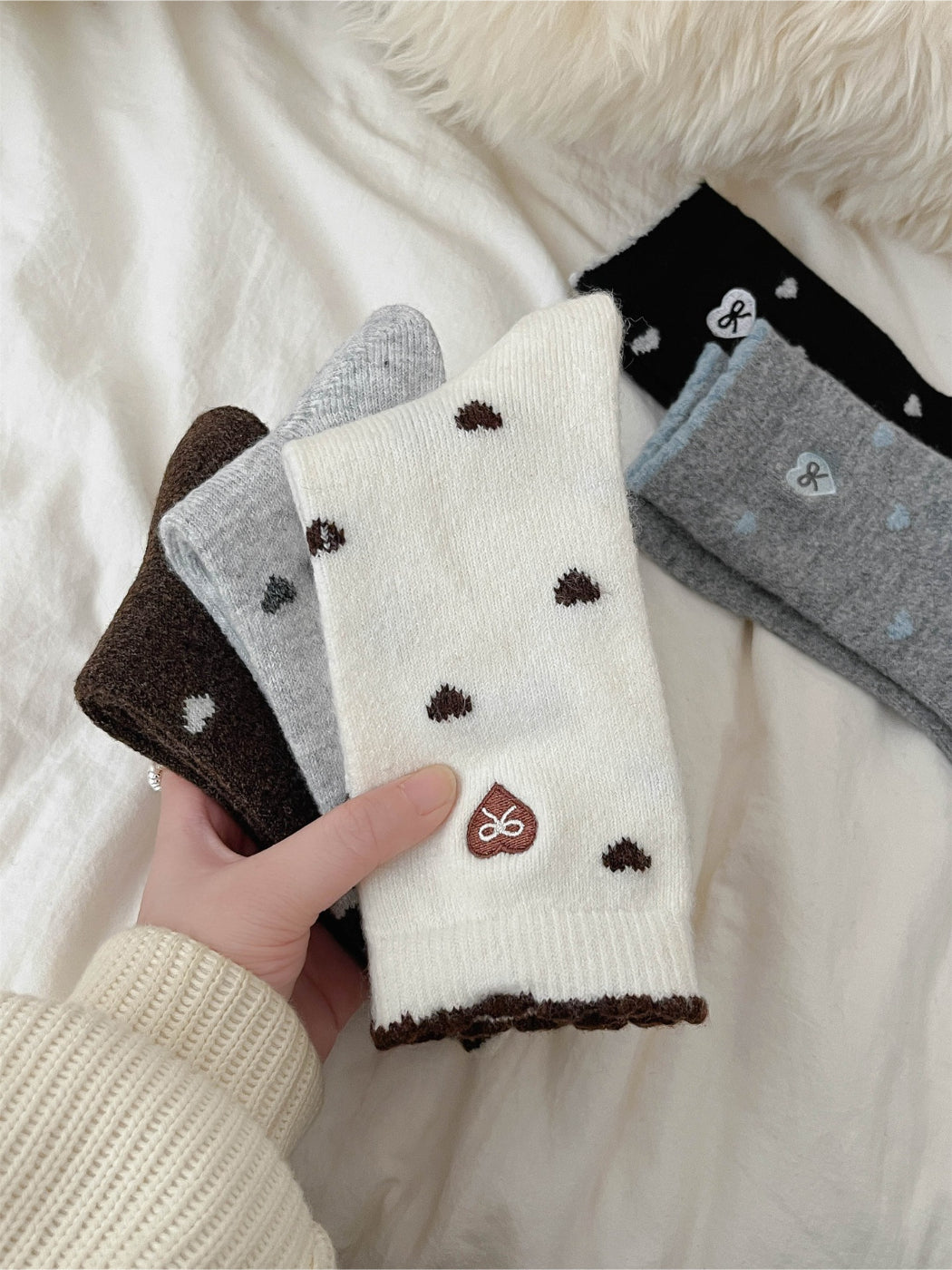 Rufia – Sweet Mid-Calf Socks with Heart & Bow Print