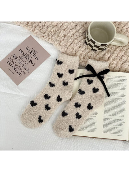 Rufia - Heart Fuzzy Texture Bow Detail Sleep Socks