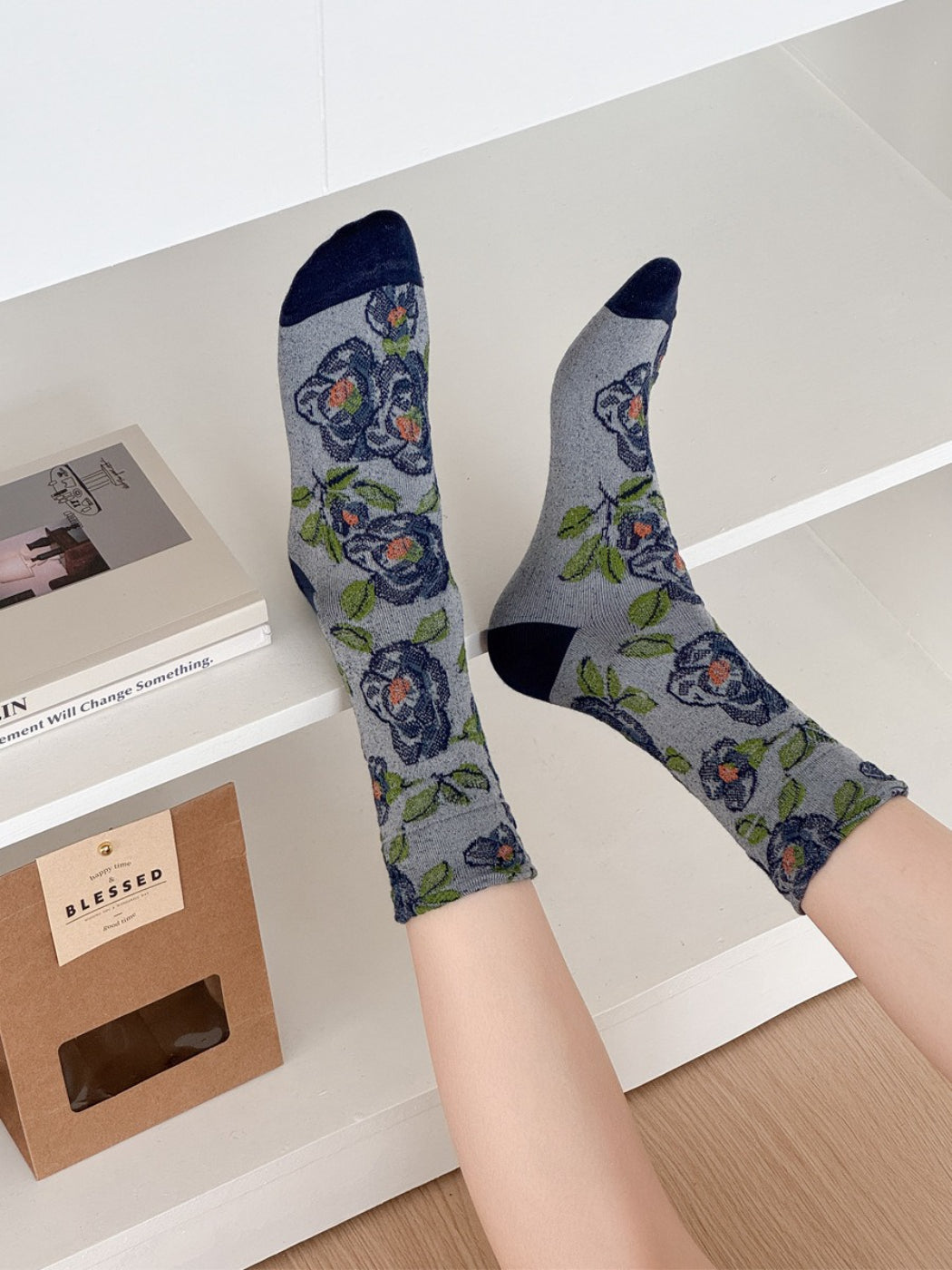 Rufia - Vintage Bloom Embroidered Crew Socks