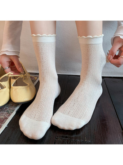 Rufia - White Lace Ruffle Edge Crew Socks