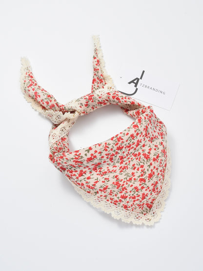 Scarvii - Ditsy Floral Lace Trim Triangle Scarf