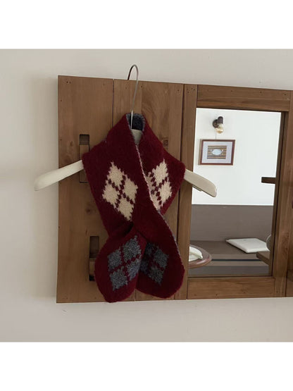 Scarvii - Argyle Rounded End Knit Scarf