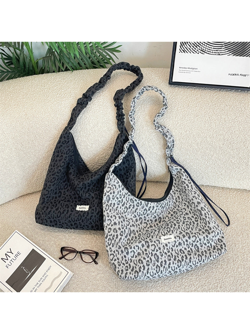 Cosbai - Leopard Print Ruched Strap Hobo Bag